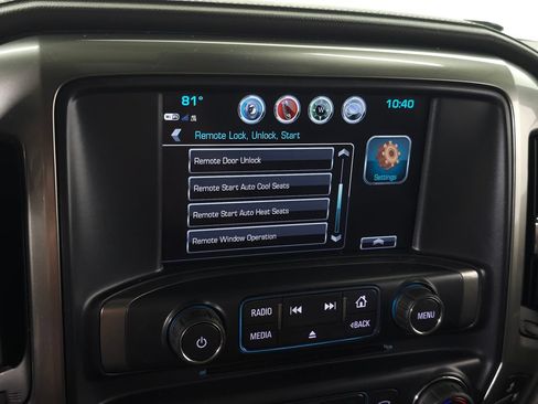 Used 2018 Chevrolet Silverado 1500 LTZ Z71 w/ Centennial Edition AWD/4WD image 23