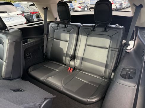 Used 2021 Lincoln Aviator Reserve w/ Equipment Group 201A image 20