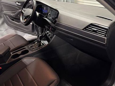 Used 2024 Volkswagen Jetta SE FWD image 20