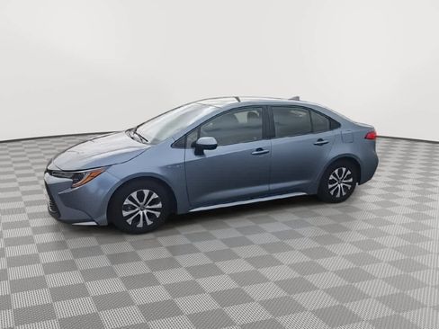 Used 2020 Toyota Corolla LE image 4