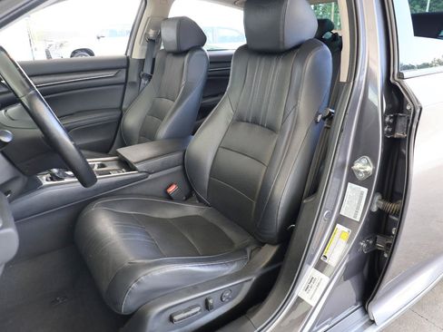 Used 2018 Honda Accord EX-L image 13
