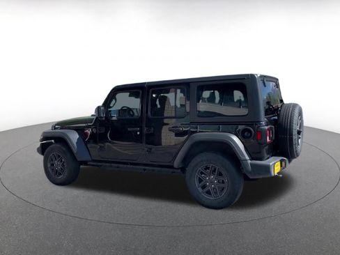 Used 2025 Jeep Wrangler Sport S image 9