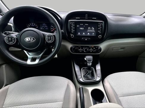 Used 2020 Kia Soul LX FWD image 15