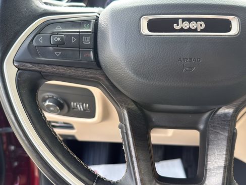 Used 2021 Jeep Grand Cherokee L Limited AWD/4WD image 13