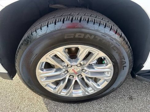 Used 2023 GMC Yukon SLT w/ SLT Luxury Package AWD/4WD image 13