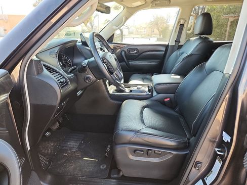 Used 2024 INFINITI QX80 Luxe image 11