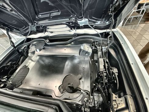 New 2025 Chevrolet Corvette E-Ray w/ Stealth Interior Trim Package image 17