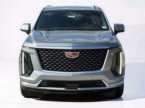 New 2026 Cadillac Escalade ESV Luxury w/ Touring Package image 9