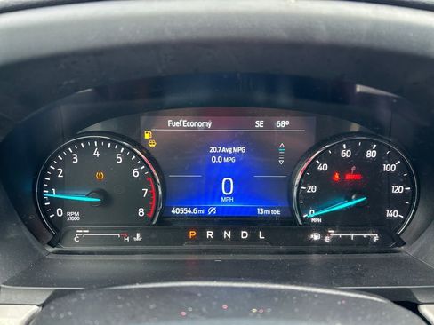 Used 2024 Ford Explorer XLT w/ Equipment Group 202A AWD/4WD image 20