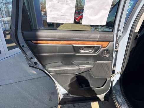 Used 2020 Honda CR-V Touring image 10
