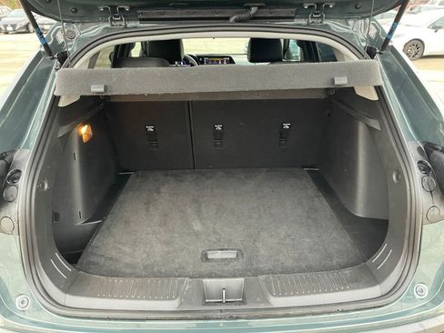 Used 2025 Chevrolet Trax LT image 30