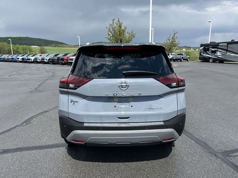 Used 2021 Nissan Rogue SL AWD/4WD image 6