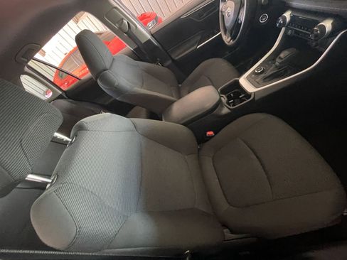 Used 2025 Toyota RAV4 LE image 34