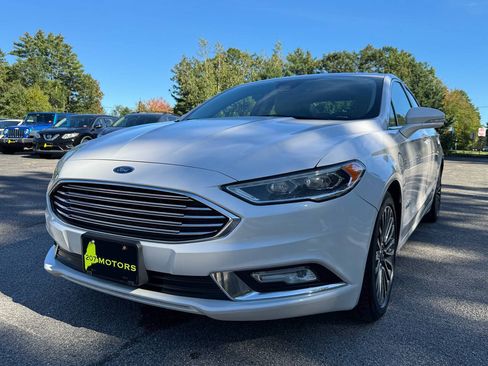 Used 2017 Ford Fusion Energi Titanium FWD image 12