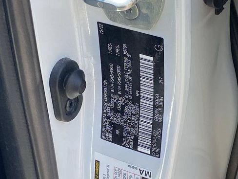 Used 2023 Toyota 4Runner Limited AWD/4WD image 31