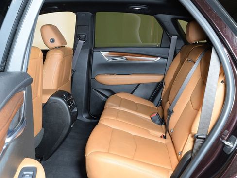 Used 2021 Cadillac XT5 Premium Luxury w/ LPO, Floor Liner Package AWD/4WD image 28