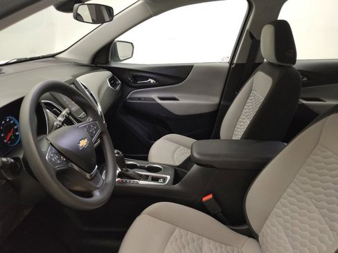 Used 2020 Chevrolet Equinox LS image 17