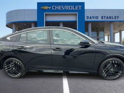 Used 2026 Nissan Sentra SR w/ Floor Mat Package FWD image 9