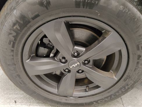 Used 2023 Kia Sorento LX image 31