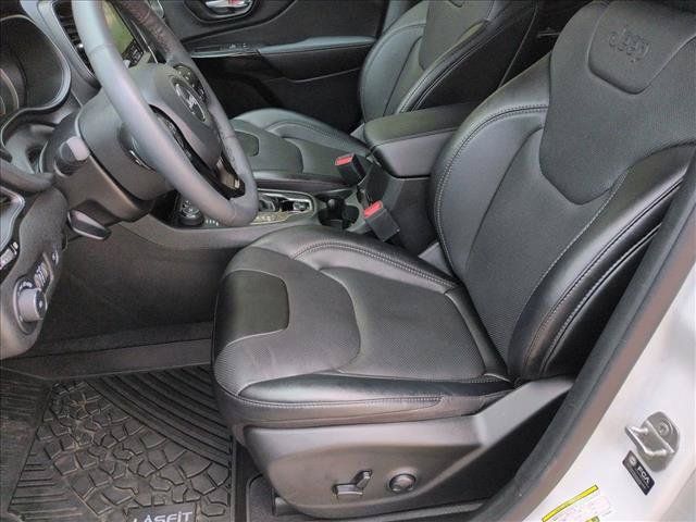 Used 2023 Jeep Cherokee Altitude Lux AWD/4WD image 23