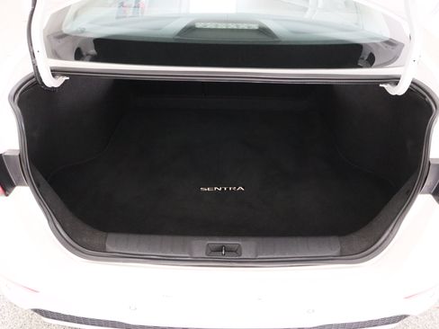 Used 2024 Nissan Sentra SV FWD image 30