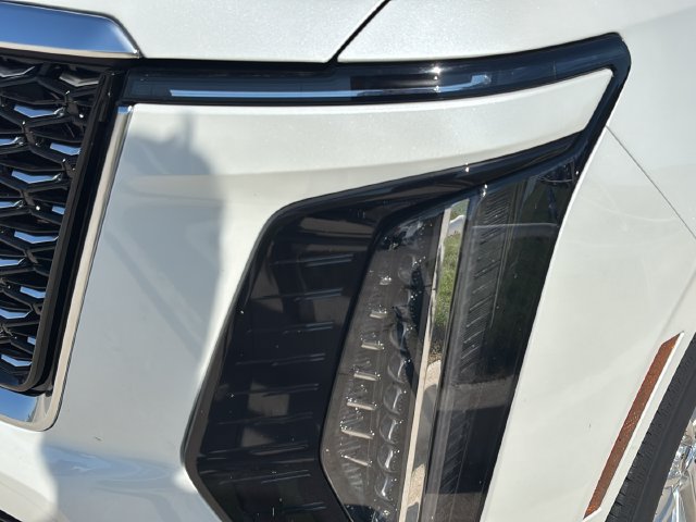 Used 2025 Cadillac Escalade Premium Luxury w/ Touring Package AWD/4WD image 9