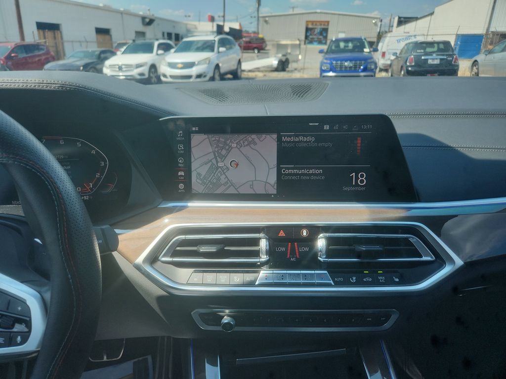 Used 2020 BMW X5 M50i AWD/4WD image 21