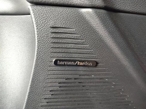 Used 2017 Dodge Challenger SRT Hellcat image 25