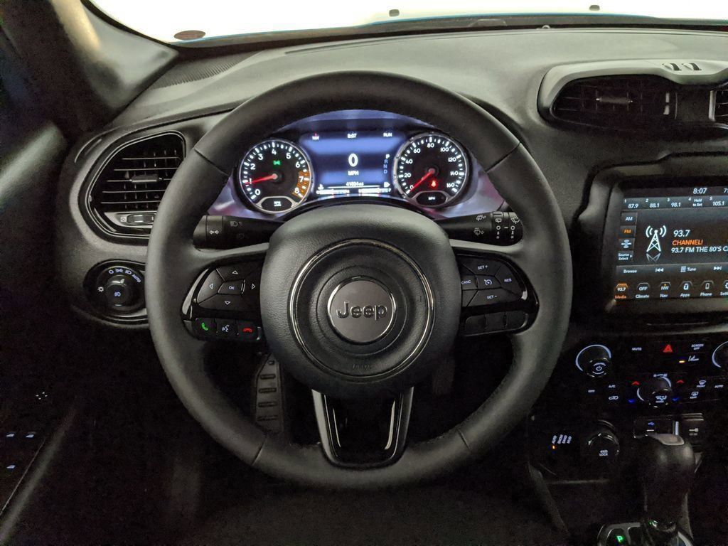 Used 2022 Jeep Renegade Altitude w/ Sun/Sound Group AWD/4WD image 13