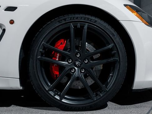 Used 2012 Maserati GranTurismo MC RWD image 34