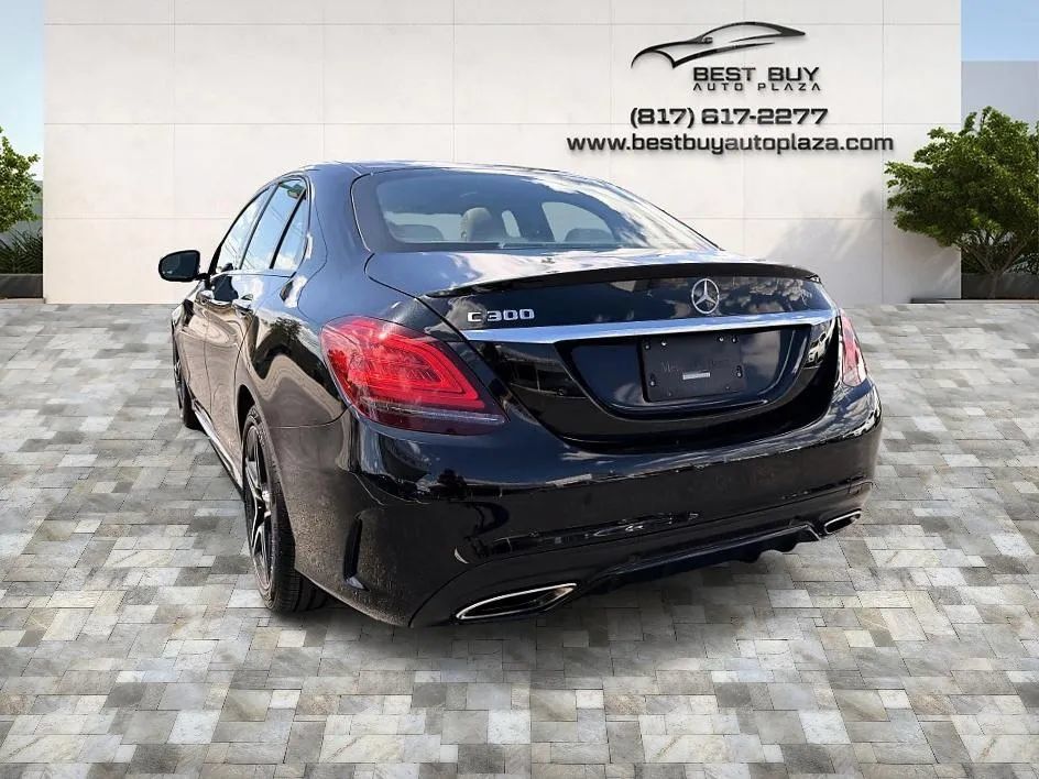 Used 2020 Mercedes-Benz C 300 Sedan image 4
