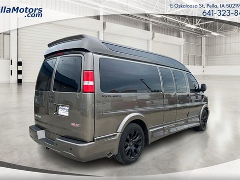 Used 2023 GMC Savana 2500 Extended image 3