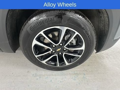 Used 2025 Chevrolet TrailBlazer LT image 9