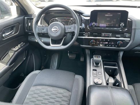 Certified 2023 Nissan Pathfinder S image 8