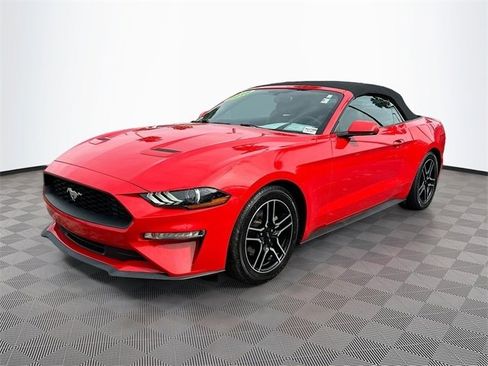 Used 2018 Ford Mustang Premium image 3