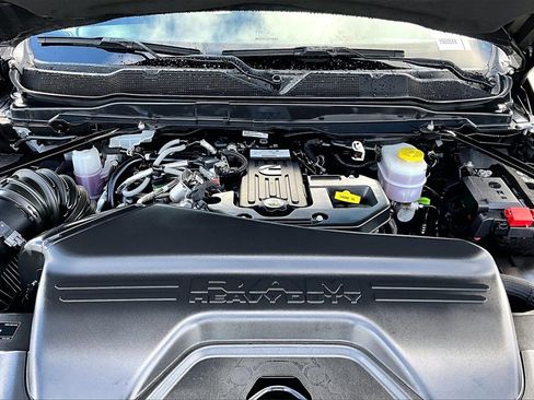 Used 2025 RAM 2500 Big Horn image 11