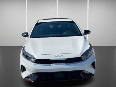 Used 2022 Kia Forte GT-Line w/ GT-Line Premium Package image 2