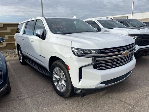 Used 2021 Chevrolet Suburban Premier w/ Premium Package AWD/4WD image 6