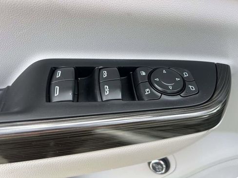 Certified 2023 GMC Acadia SLT w/ Preferred Package AWD/4WD image 18