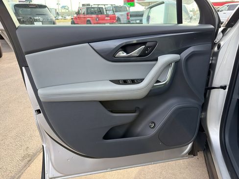 Used 2020 Chevrolet Blazer LT image 16