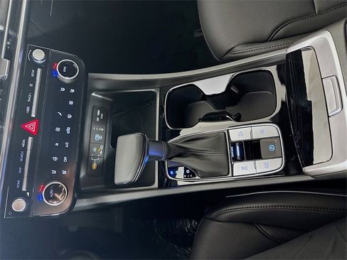 New 2025 Hyundai Santa Cruz Limited image 11