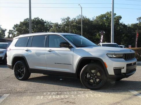 New 2025 Jeep Grand Cherokee L Limited w/ Black Appearance Package image 2