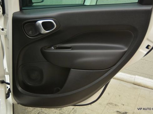 Used 2015 FIAT 500L Trekking FWD image 14