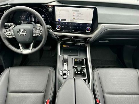 Used 2025 Lexus TX 350 AWD image 13