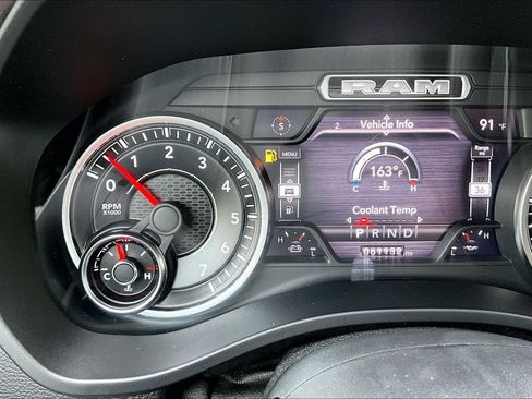 Used 2020 RAM 1500 Big Horn AWD/4WD image 13
