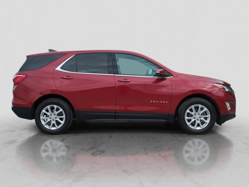 Used 2019 Chevrolet Equinox LT w/ Driver Convenience Package FWD image 9