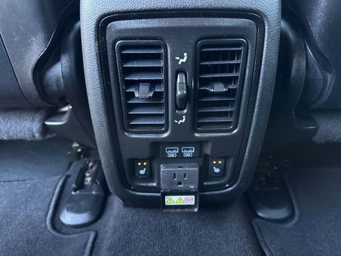 Used 2025 Dodge Durango R/T image 29