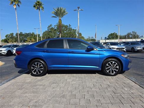 Certified 2023 Volkswagen Jetta S image 3