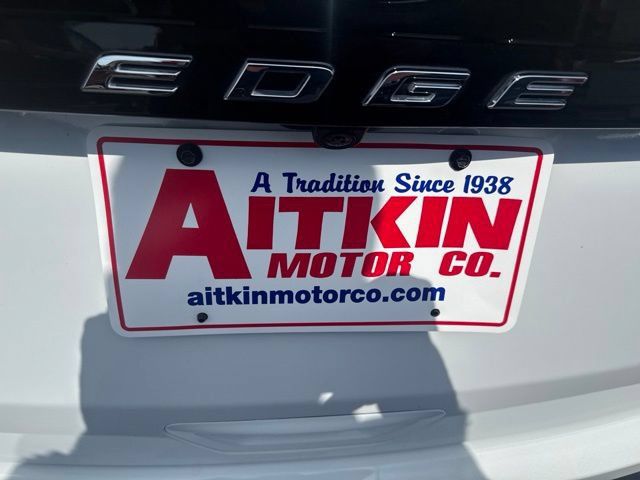 Used 2023 Ford Edge SEL w/ Convenience Package AWD/4WD image 6