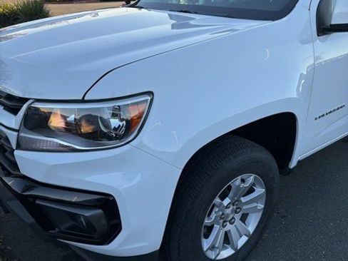 Used 2021 Chevrolet Colorado LT w/ Safety Package image 4